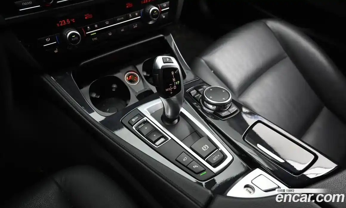 BMW 5-Series 2016 2.0 Автомат в Москве № 158075, фото 9