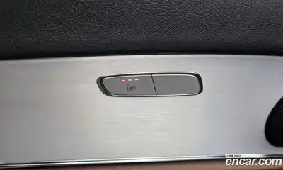 Mercedes-Benz E-Class 2021 2.0 Автомат в Москве № 158655, миниатюра 11