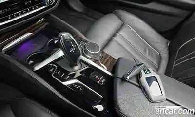 BMW 5-Series 2021 2.0 Автомат в Москве № 159327, миниатюра 2