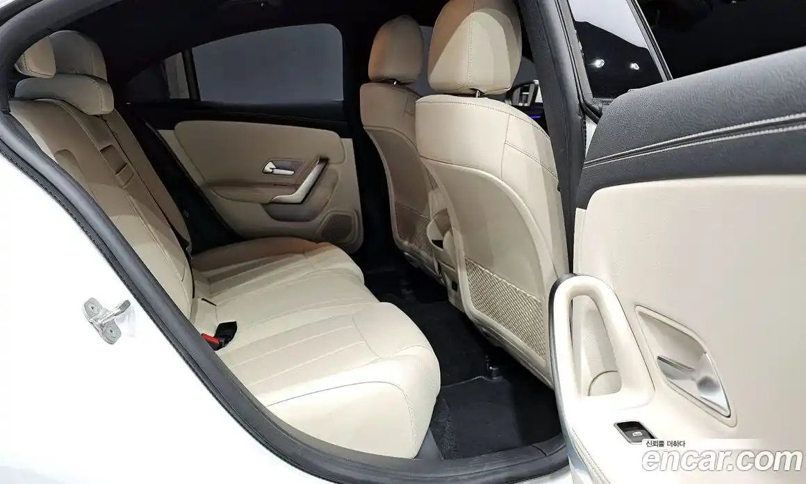 Mercedes-Benz CLA-Class 2025 2.0 Автомат в Москве № 160159, фото 1