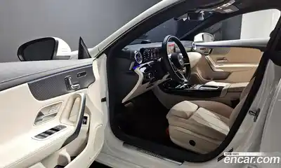 Mercedes-Benz CLA-Class 2025 2.0 Автомат в Москве № 160159, миниатюра 2