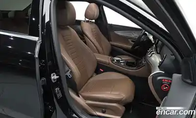Mercedes-Benz E-Class 2020 2.0 Автомат в Москве № 161608, миниатюра 9