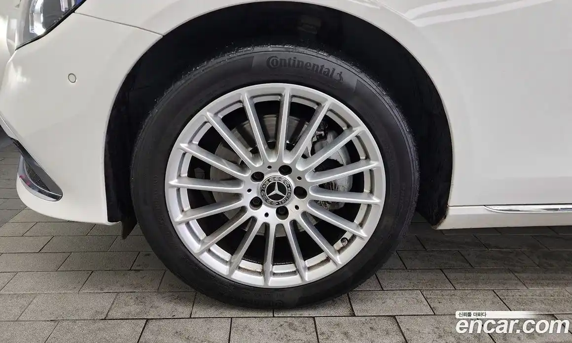 Mercedes-Benz E-Class 2022 1.9 Автомат в Москве № 161916, фото 17