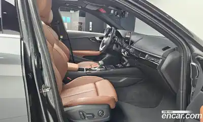 Audi A4 2022 2.0 Автомат в Москве № 163235, миниатюра 11