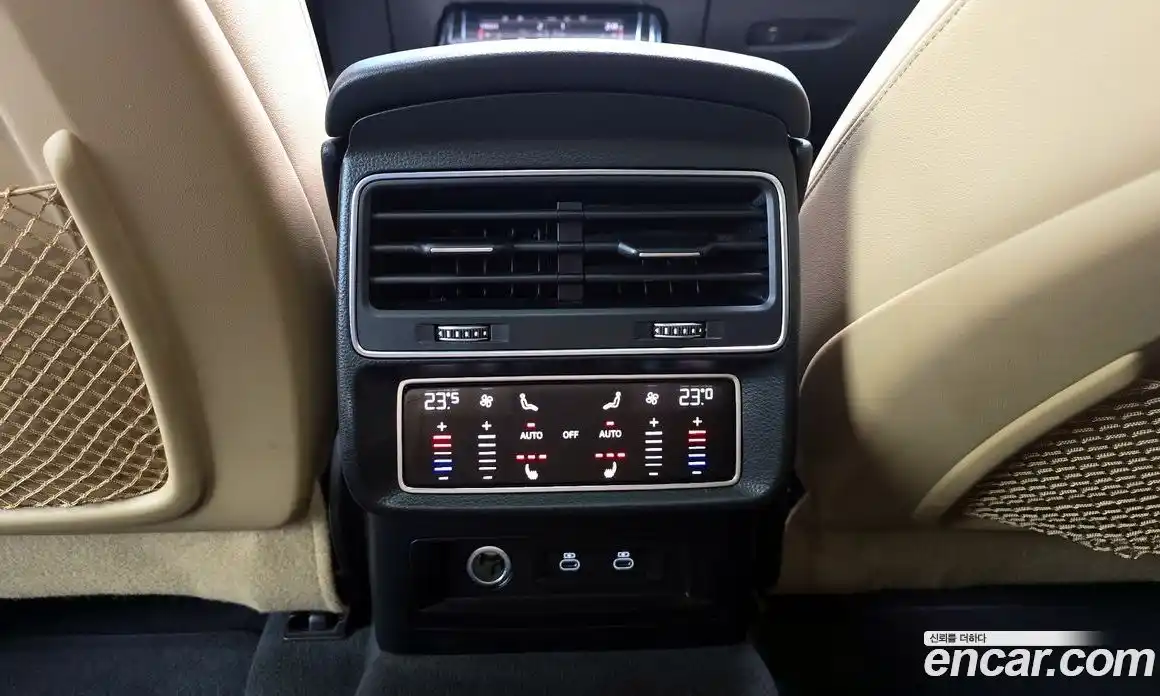 Audi Q8 2022 3.0 Автомат в Москве № 163642, фото 11