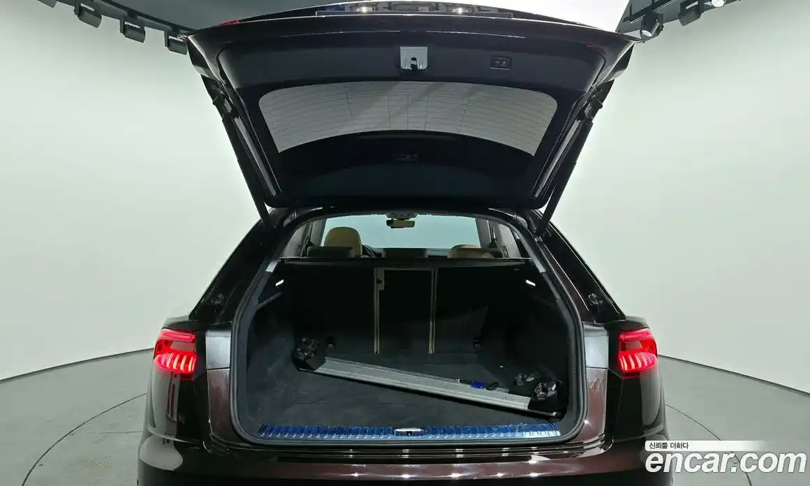 Audi Q8 2022 3.0 Автомат в Москве № 163642, фото 7