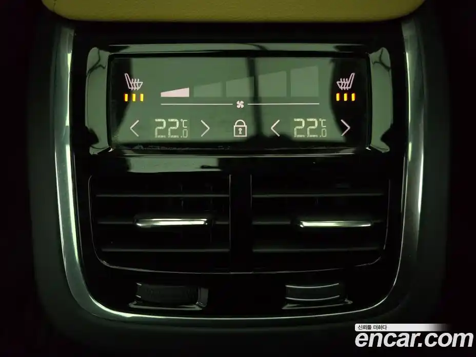 Volvo V60 2024 2.0 Автомат в Москве № 164728, фото 16