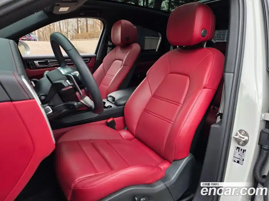 Porsche Cayenne 2023 3.0 Автомат в Москве № 165092, фото 16