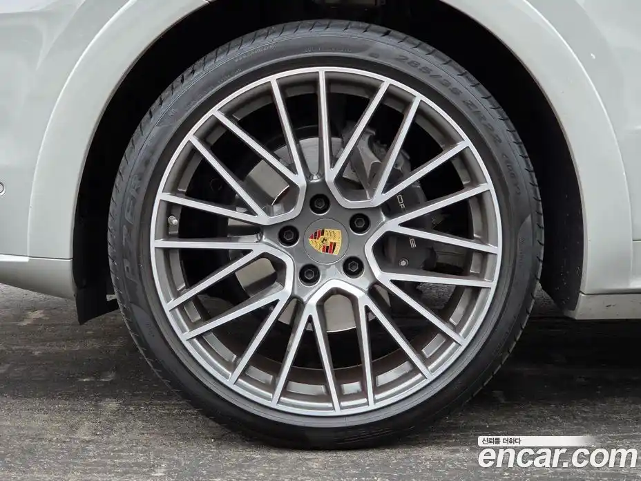 Porsche Cayenne 2023 3.0 Автомат в Москве № 165092, фото 5