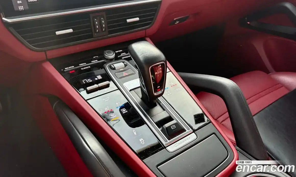 Porsche Cayenne 2021 3.0 Автомат в Москве № 165877, фото 12