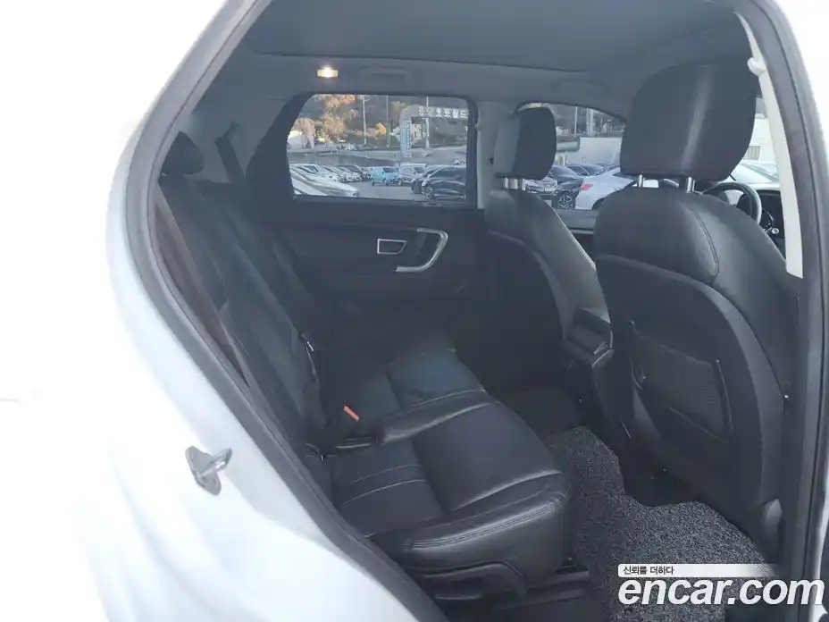 Land Rover Discovery Sport 2019 2.0 Автомат в Москве № 166878, фото 16