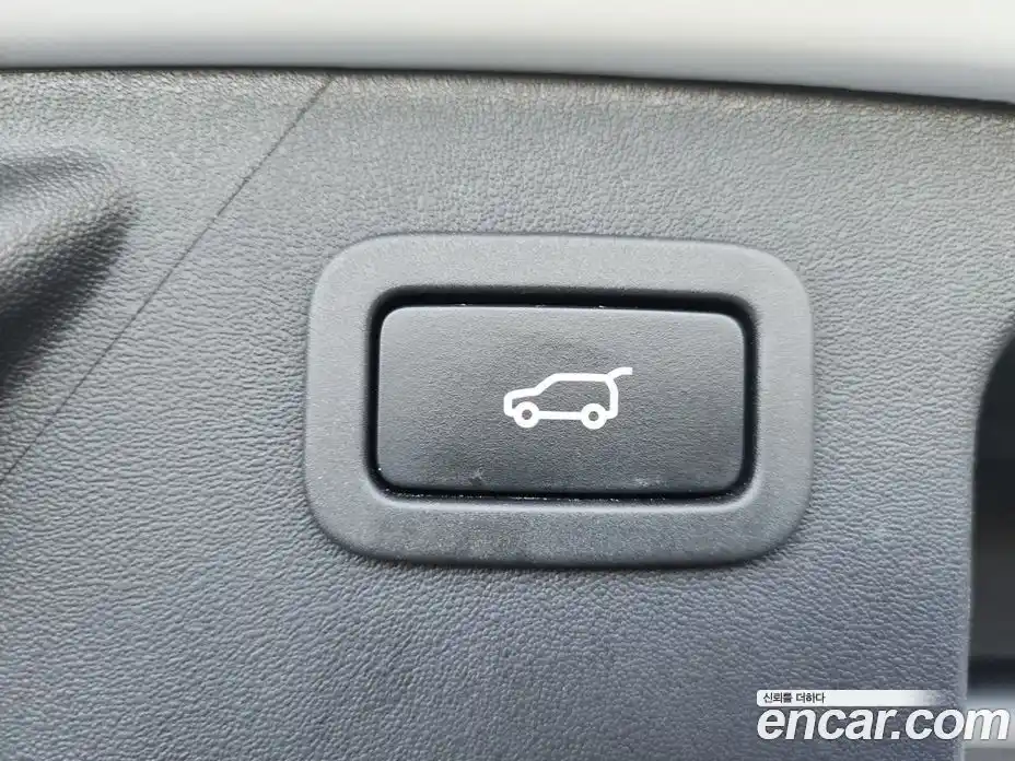 Land Rover Discovery Sport 2019 2.0 Автомат в Москве № 166878, фото 19