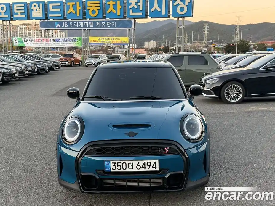 Mini Cooper 2022 2.0 Автомат в Москве № 167474, фото 3