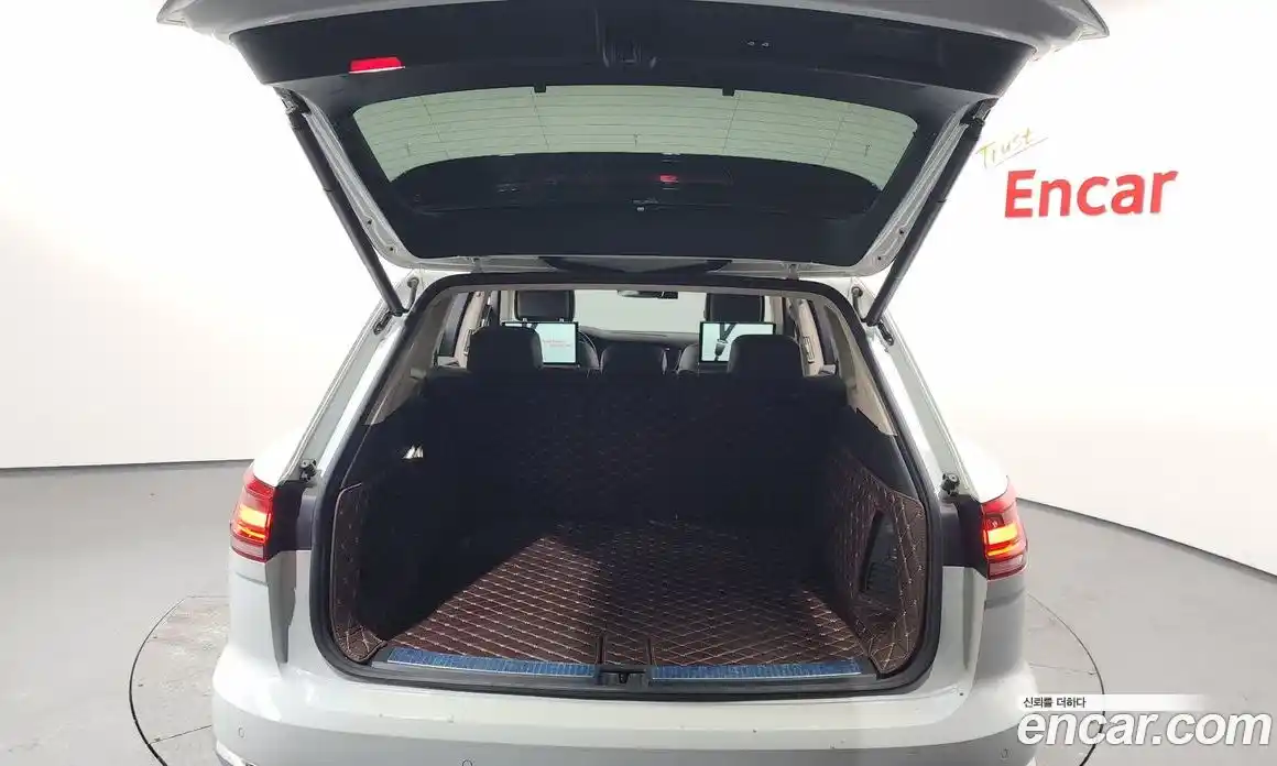 Volkswagen Touareg 2021 3.0 Автомат в Москве № 168763, фото 7