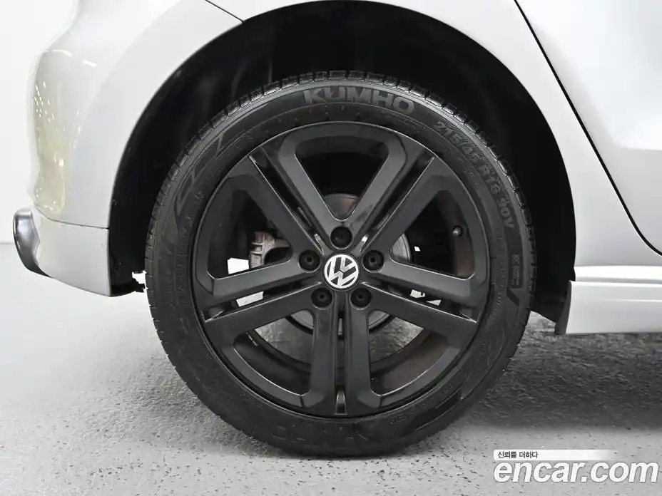 Volkswagen Polo 2013 1.6 Автомат в Москве № 168768, фото 5