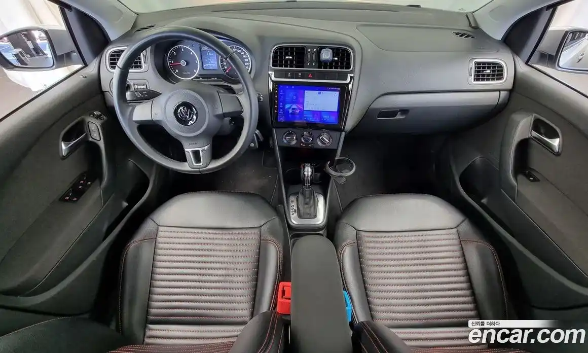 Volkswagen Polo 2013 1.6 Автомат в Москве № 168768, фото 7