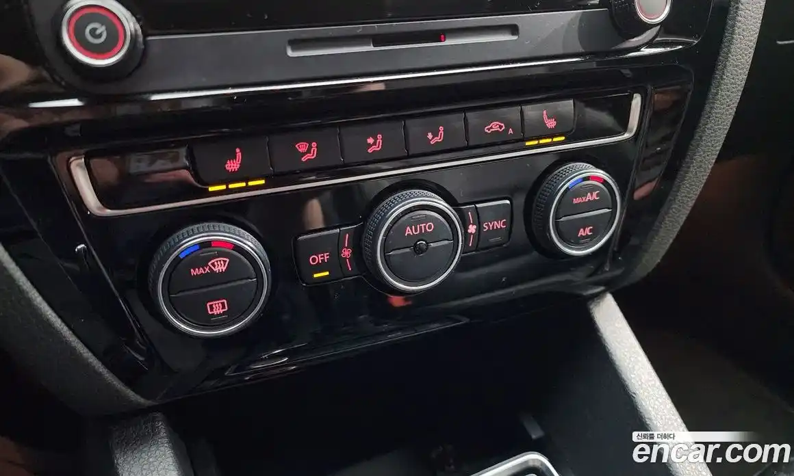 Volkswagen Jetta 2015 2.0 Автомат в Москве № 169065, фото 13