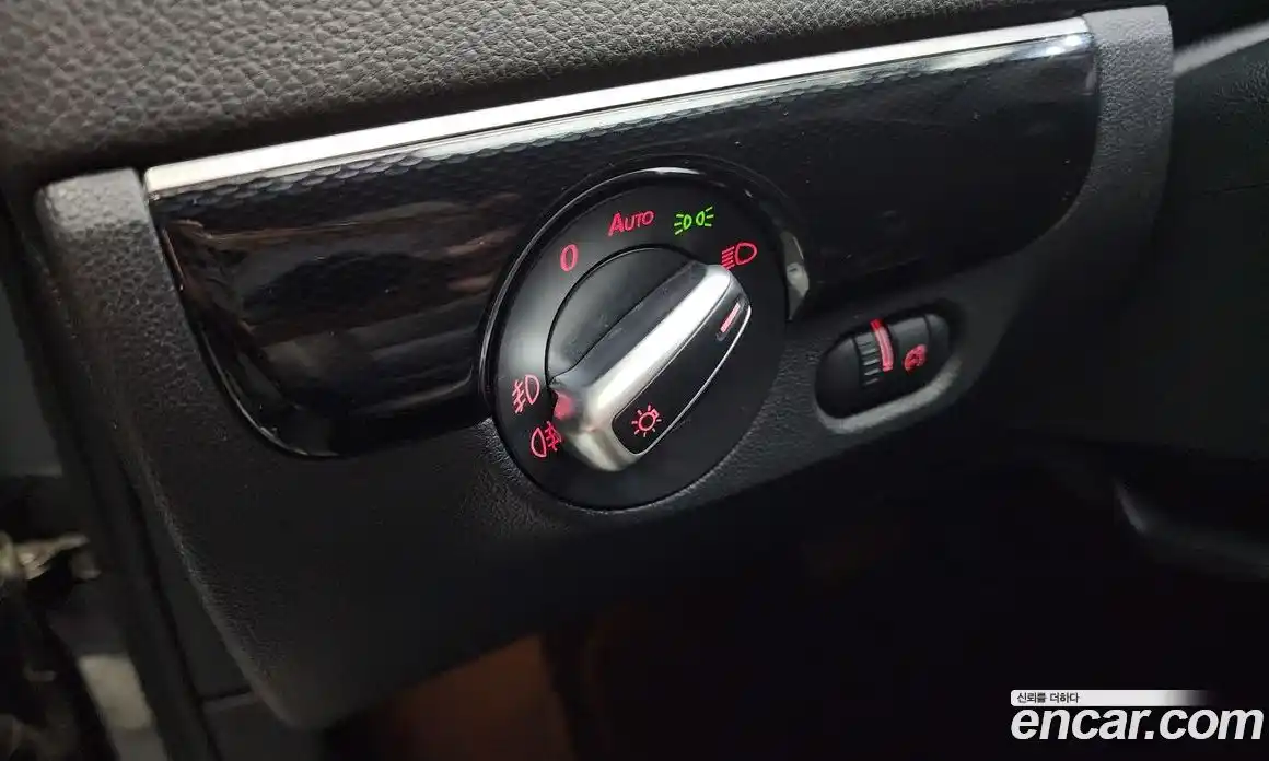 Volkswagen Jetta 2015 2.0 Автомат в Москве № 169065, фото 15