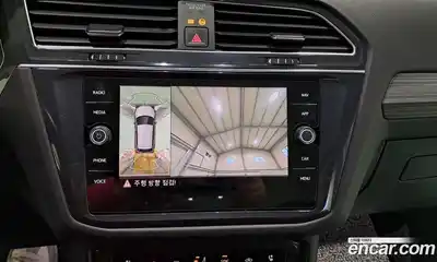 Volkswagen Tiguan 2023 2.0 Автомат в Москве № 169163, миниатюра 4