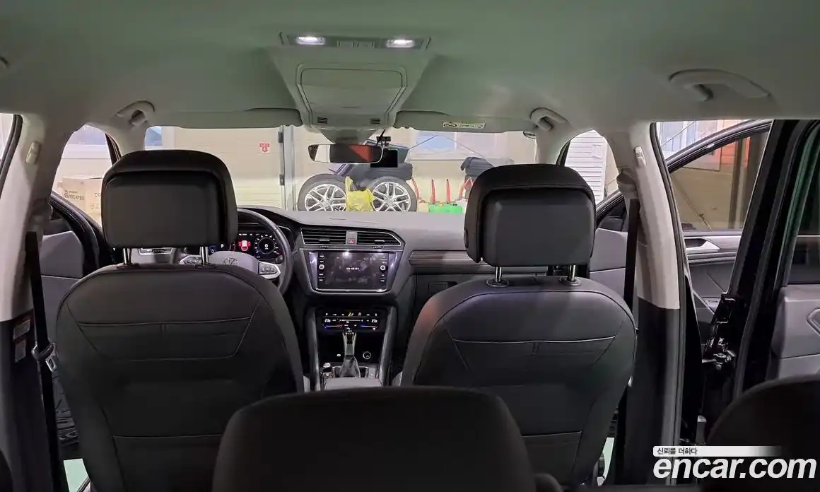 Volkswagen Tiguan 2023 2.0 Автомат в Москве № 169163, фото 5