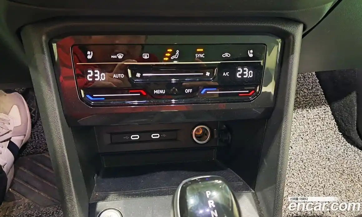 Volkswagen Tiguan 2023 2.0 Автомат в Москве № 169163, фото 8