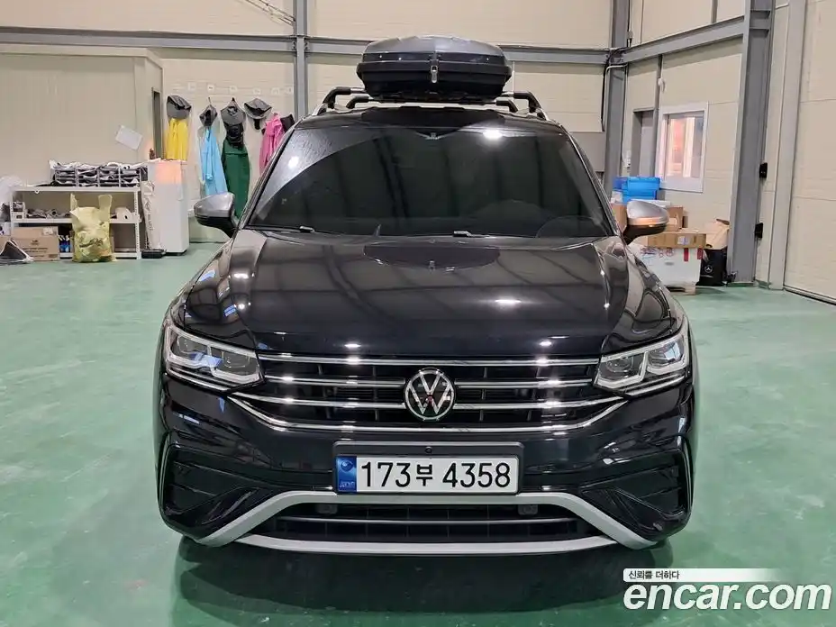 Volkswagen Tiguan 2023 2.0 Автомат в Москве № 169163, фото 9