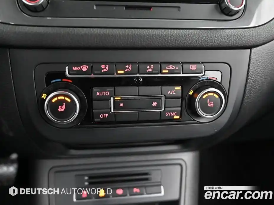 Volkswagen Tiguan 2015 2.0 Автомат в Москве № 169271, фото 17