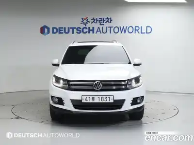 Volkswagen Tiguan 2015 2.0 Автомат в Москве № 169271, миниатюра 3