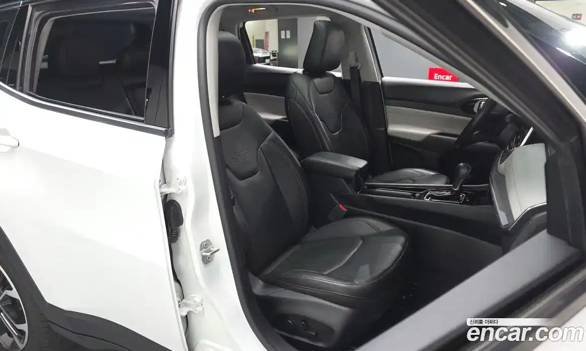 Jeep Compass 2022 2.4 Автомат в Москве № 169445, фото 18