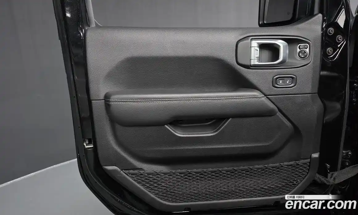 Jeep Wrangler 2022 2.0 Автомат в Москве № 169558, фото 18