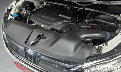 Honda Odyssey 2018 3.5 Автомат в Москве № 170556, миниатюра 4