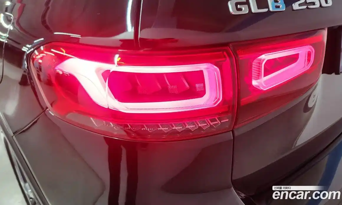 Mercedes-Benz GLB-Class 2023 2.0 Автомат в Москве № 175732, фото 18