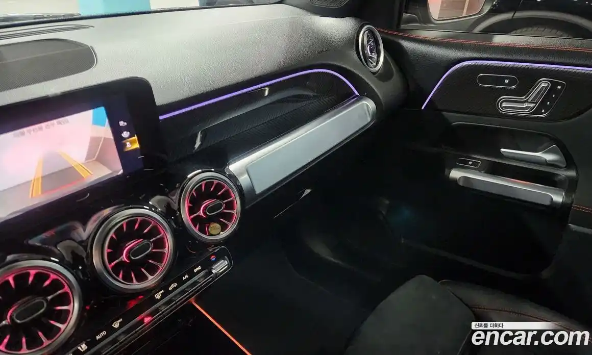 Mercedes-Benz GLB-Class 2023 2.0 Автомат в Москве № 175732, фото 20