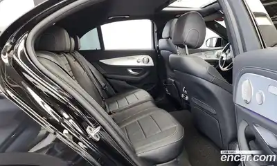 Mercedes-Benz E-Class 2021 2.0 Автомат в Москве № 178862, миниатюра 6