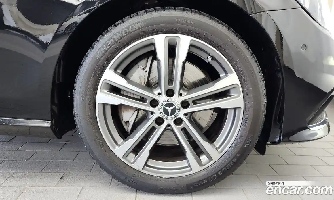 Mercedes-Benz E-Class 2021 2.0 Автомат в Москве № 178862, фото 7