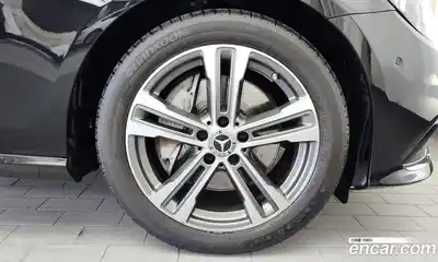 Mercedes-Benz E-Class 2021 2.0 Автомат в Москве № 178862, миниатюра 7