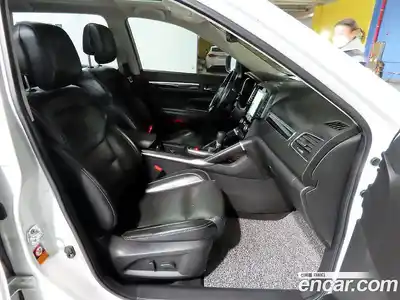 Renault QM6 2017 2.0 Автомат в Москве № 186261, миниатюра 10