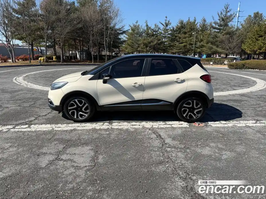 Renault QM3 2014 1.5 Автомат в Москве № 186688, фото 3