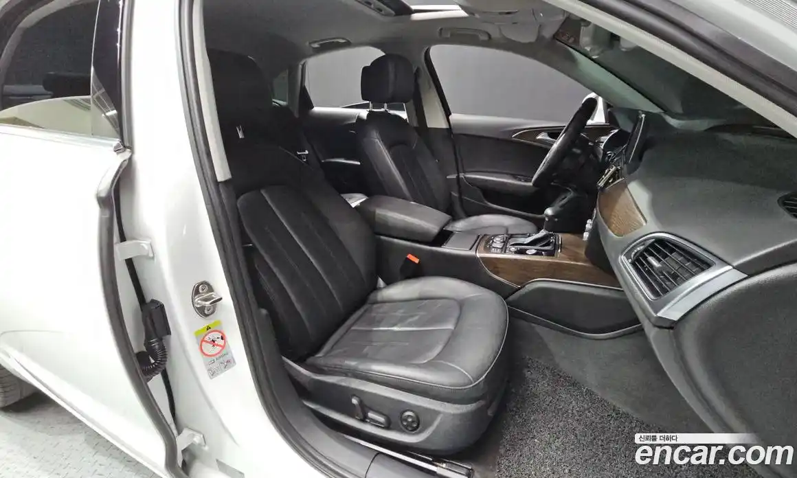 Audi A6 2015 2.0 Автомат в Москве № 188079, фото 2