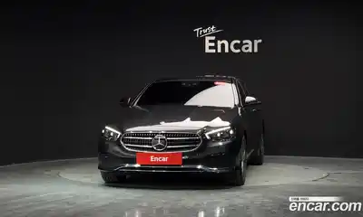 Mercedes-Benz E-Class, 2022