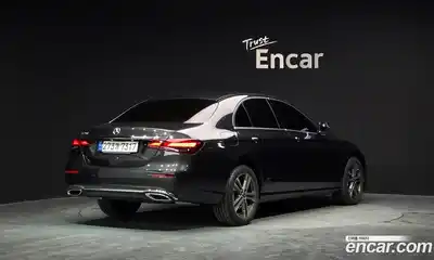 Mercedes-Benz E-Class 2022 2.0 Автомат в Москве № 193801, миниатюра 11
