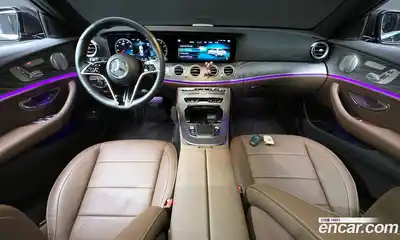 Mercedes-Benz E-Class 2022 2.0 Автомат в Москве № 193801, миниатюра 9