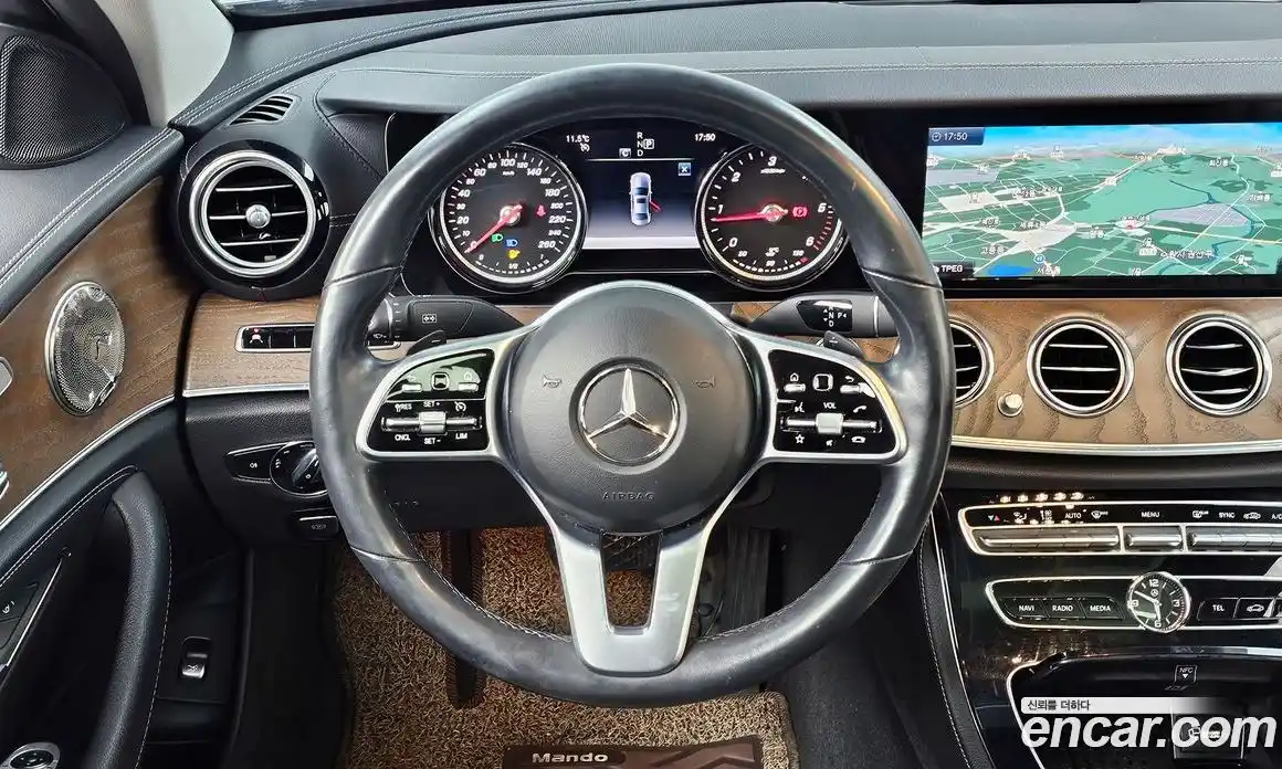Mercedes-Benz E-Class 2019 1.9 Автомат в Москве № 194203, фото 13