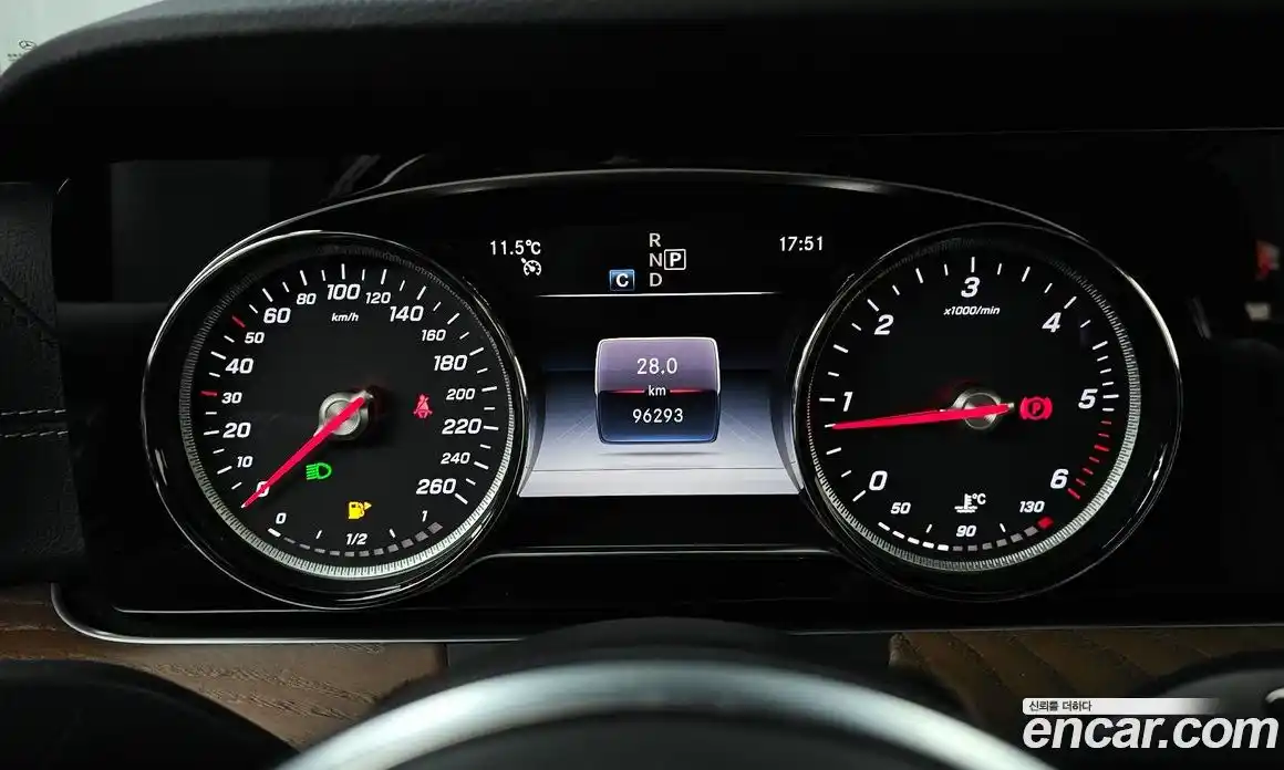 Mercedes-Benz E-Class 2019 1.9 Автомат в Москве № 194203, фото 18