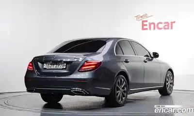 Mercedes-Benz E-Class 2019 1.9 Автомат в Москве № 194203, миниатюра 3