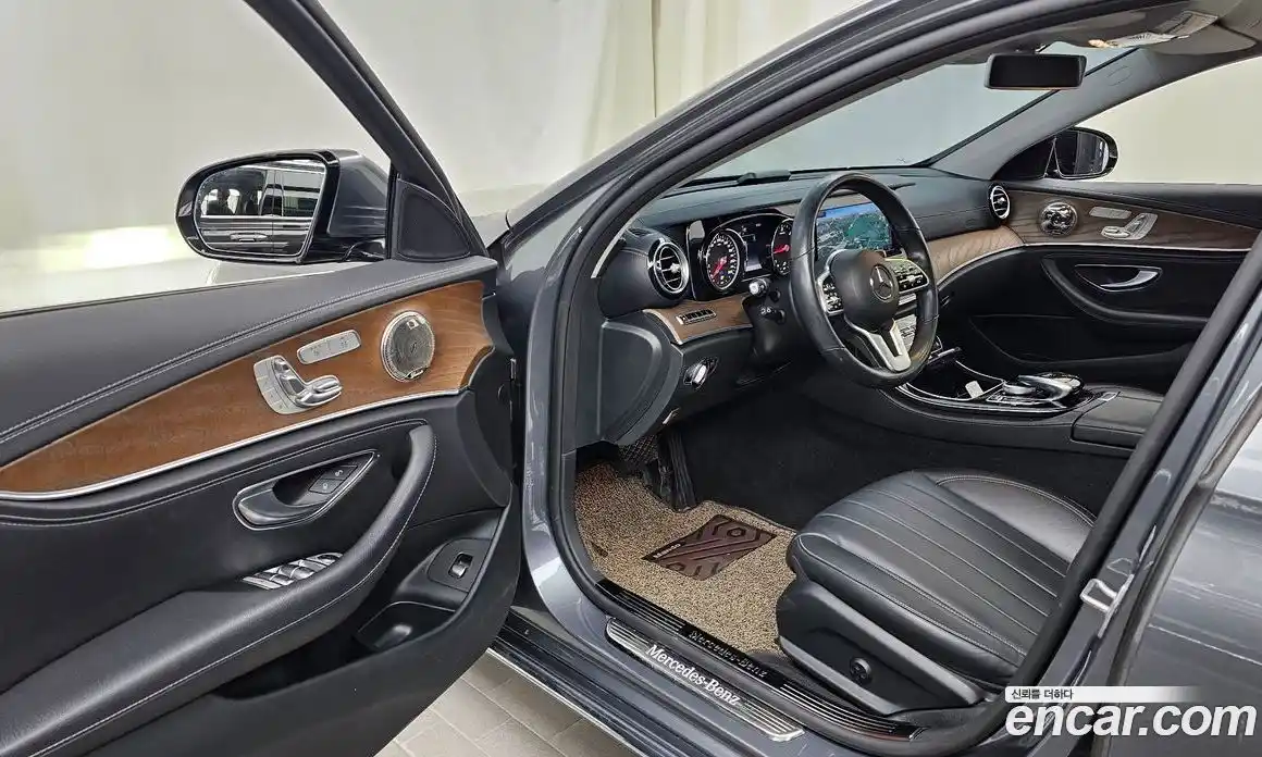 Mercedes-Benz E-Class 2019 1.9 Автомат в Москве № 194203, фото 4