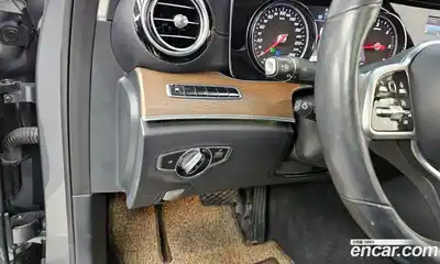 Mercedes-Benz E-Class 2019 1.9 Автомат в Москве № 194203, миниатюра 6