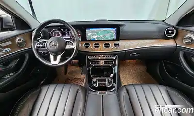 Mercedes-Benz E-Class 2019 1.9 Автомат в Москве № 194203, миниатюра 7