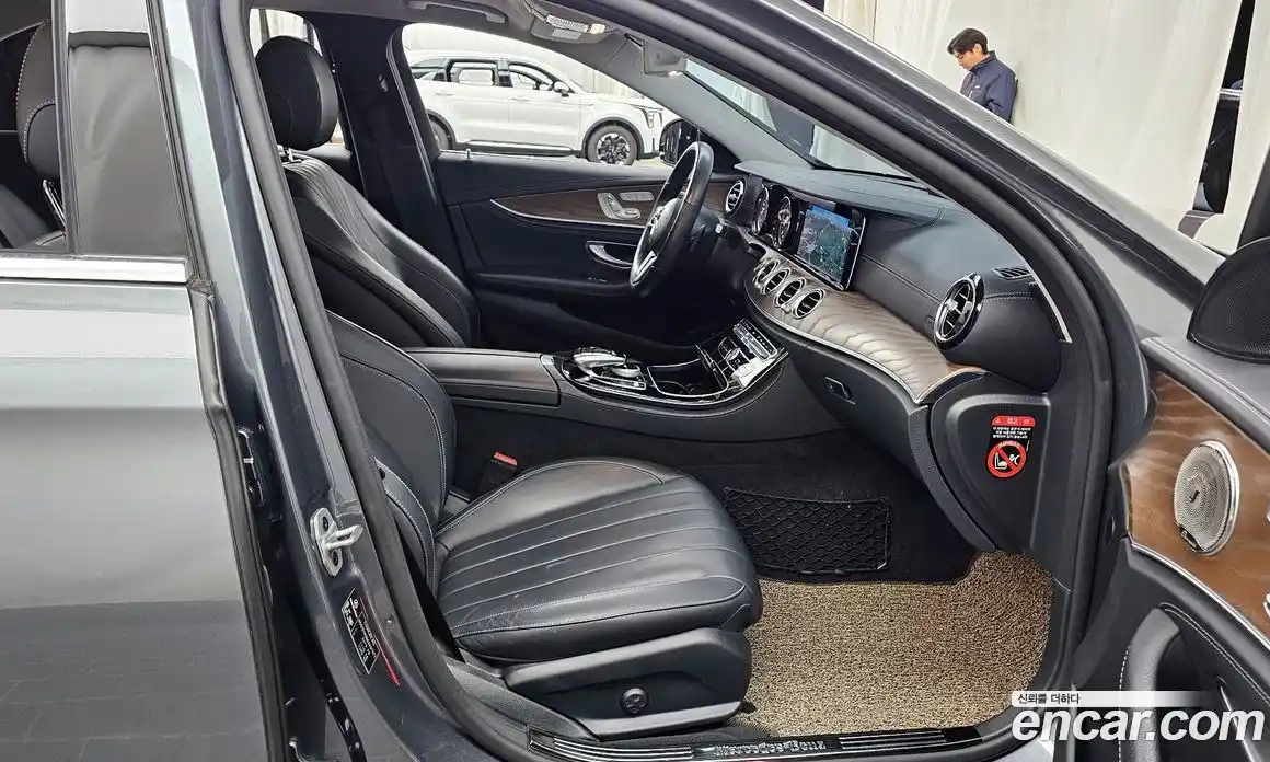 Mercedes-Benz E-Class 2019 1.9 Автомат в Москве № 194203, фото 8