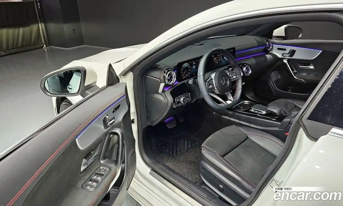 Mercedes-Benz CLA-Class 2022 2.0 Автомат в Москве № 194447, фото 11